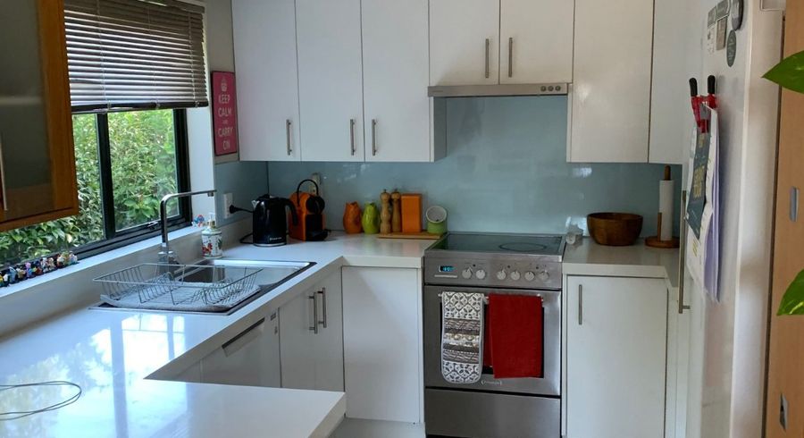  at 2/23 Barrack Road, Mount Wellington, Auckland City, Auckland