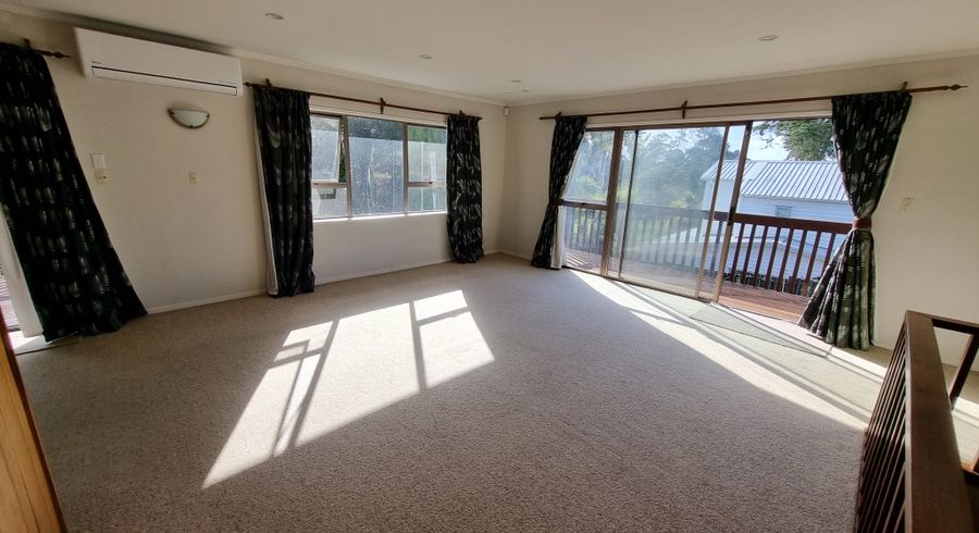  at 1 Cleve Road, Green Bay, Waitakere City, Auckland