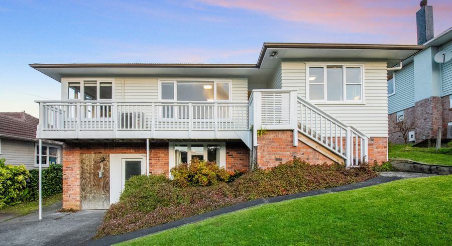  at 62 Stottholm Road, Titirangi, Waitakere City, Auckland