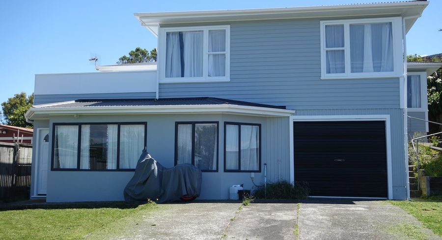 at 9 Glenamoy Crescent, Johnsonville, Wellington