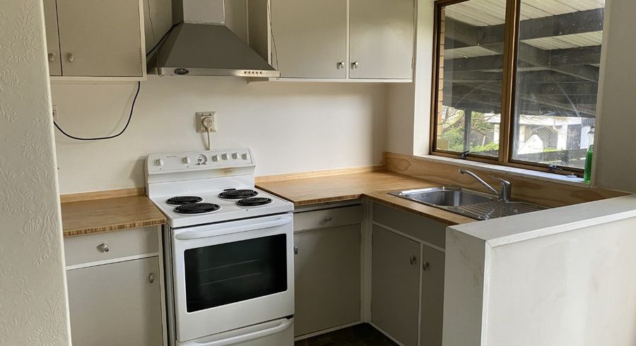  at 95 Churton Drive, Churton Park, Wellington