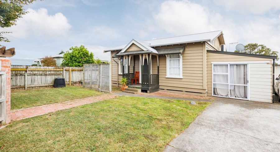  at 18 Fairs Road, Milson, Palmerston North, Manawatu / Whanganui