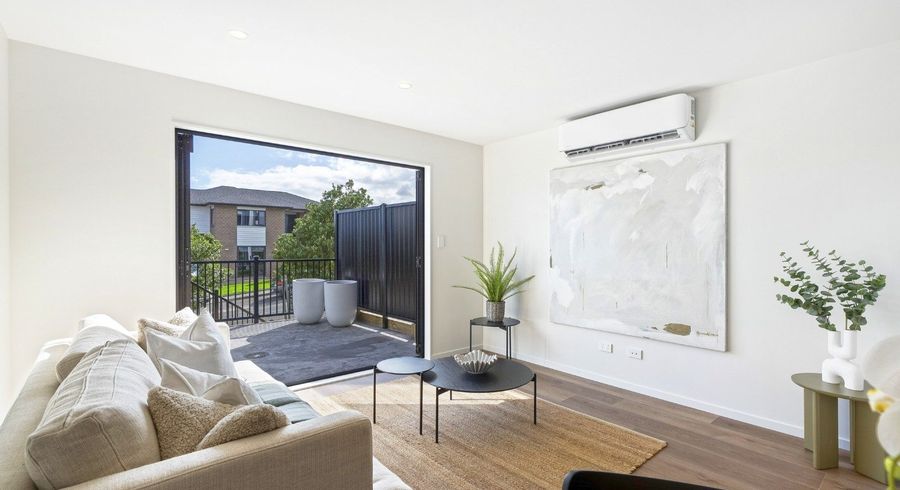  at 8/4 Ngaroma House Drive, Hobsonville, Waitakere City, Auckland
