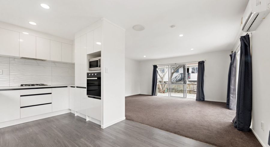  at 1/42 Pomaria Road, Henderson, Waitakere City, Auckland