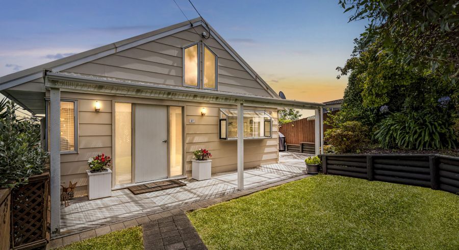  at 1/37 Teal Crescent, Beach Haven, North Shore City, Auckland