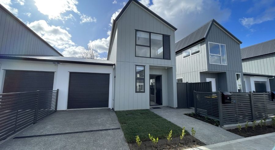  at 18 Koreke Close, Kenepuru, Porirua, Wellington