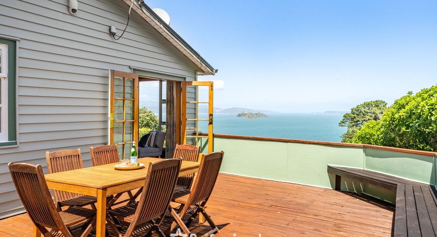  at 2 Singers Road, Korokoro, Lower Hutt, Wellington