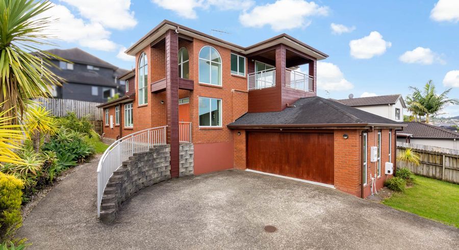  at 61 Medallion Drive, Oteha, Auckland