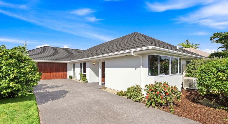  at 22 Suncrest Drive, West Harbour, Waitakere City, Auckland