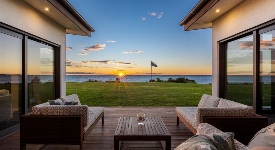  at 10 Mer Place, Bay View, Napier