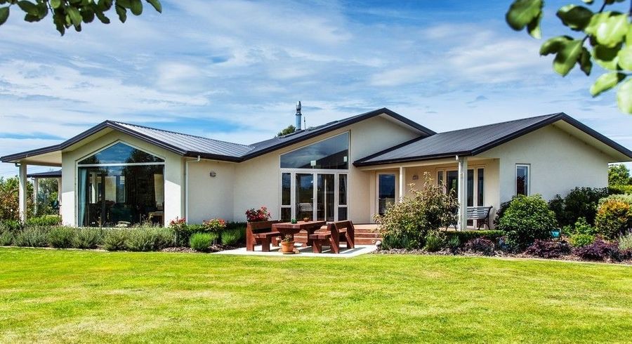  at 306 Downs Road, Geraldine Downs