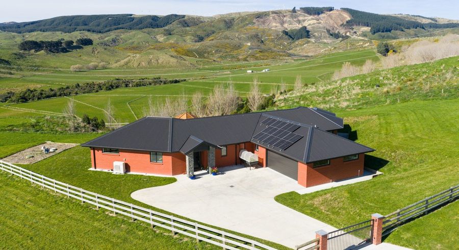  at 172 Kingsdale Park Drive, Aokautere, Palmerston North, Manawatu / Whanganui