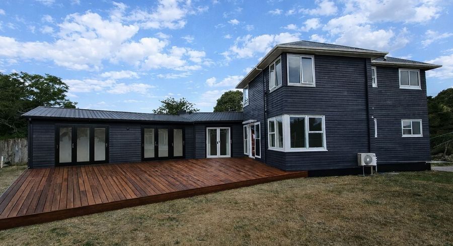  at 8 Lyall Place, Bryndwr, Christchurch