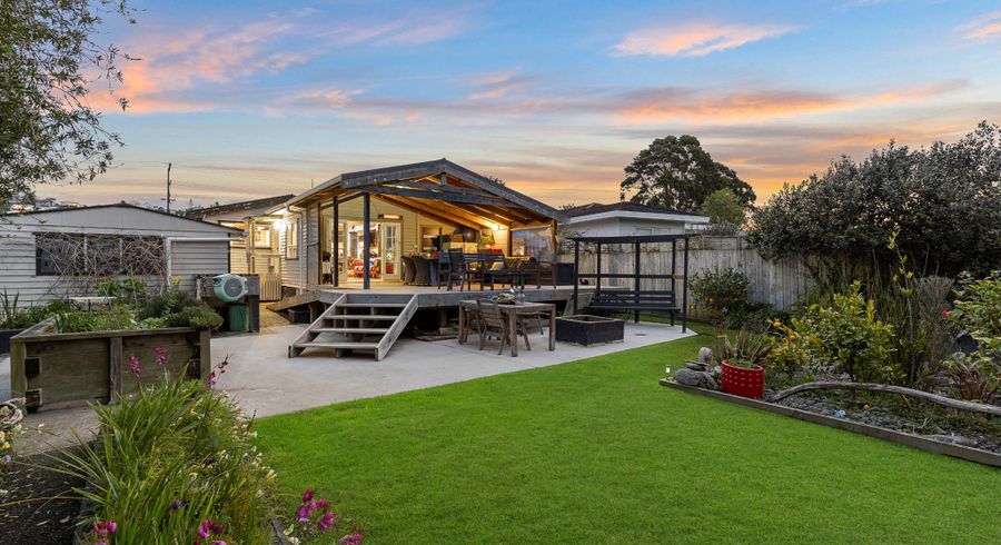  at 122 Brightside Road, Stanmore Bay, Whangaparaoa