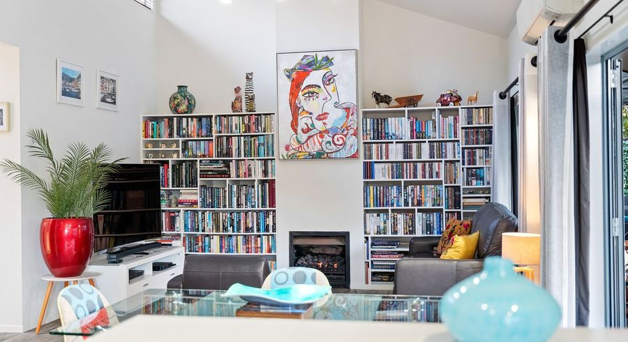 at 82 Te Moana Road, Waikanae Beach, Kapiti Coast, Wellington