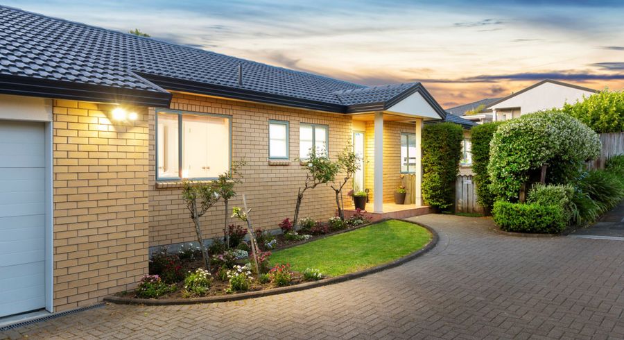  at 7 Mako Street, West Harbour, Auckland