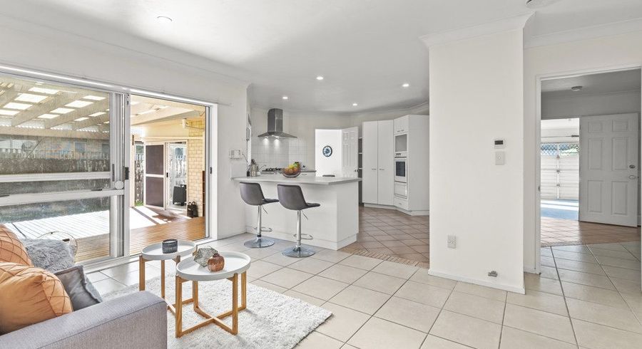  at 6 Aristoy Close, Conifer Grove, Papakura, Auckland