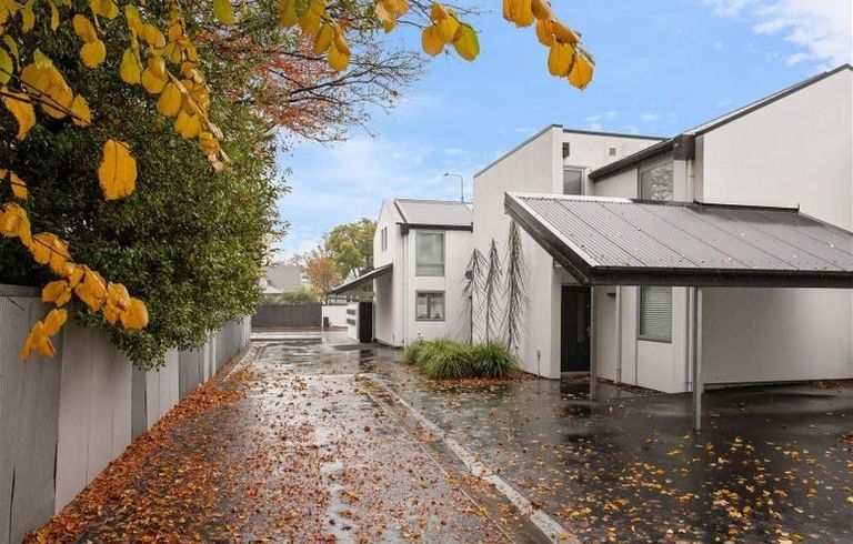  at 2/160 Rossall Street, Merivale, Christchurch City, Canterbury
