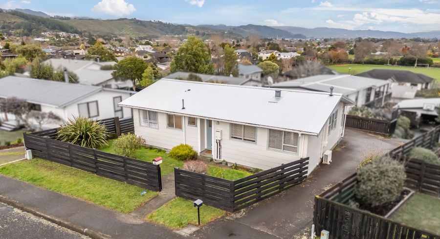  at 1/33 Roband Crescent, Brown Owl, Upper Hutt, Wellington