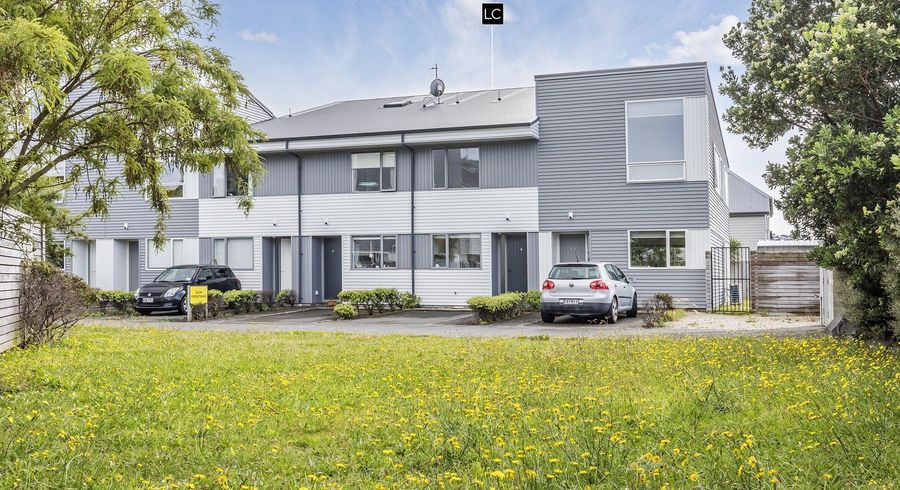  at 9/2 Stone Street, Miramar, Wellington, Wellington