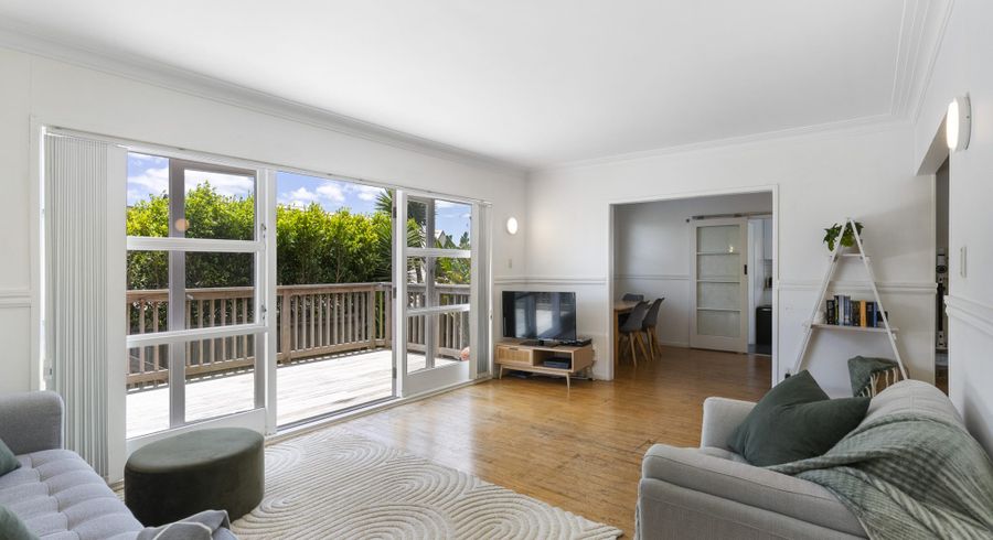  at 8 Aplin Place, Birkdale, Auckland