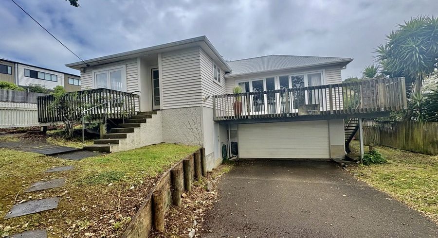  at 24 Garadice Road, Rothesay Bay, North Shore City, Auckland