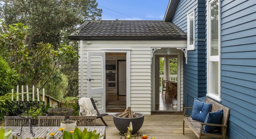  at 77 Taurus Crescent, Beach Haven, Auckland