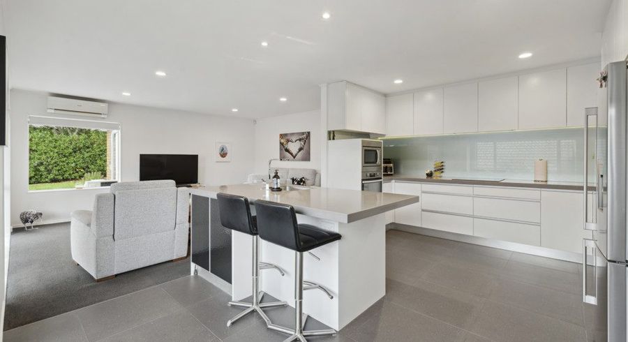  at 6 Perendale Close, Somerville, Manukau City, Auckland