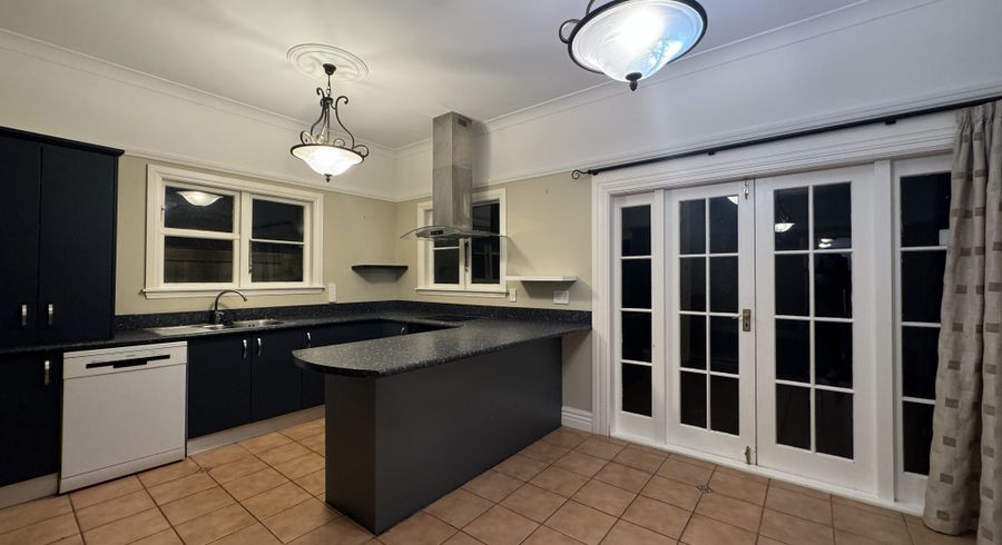  at 194 Knights Road, Lower Hutt, Lower Hutt, Wellington