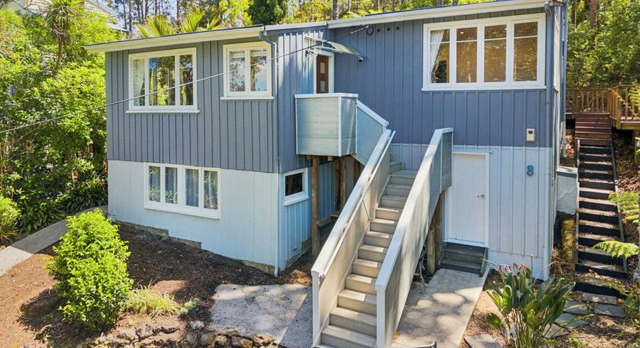  at 8 Arama Avenue, Titirangi, Waitakere City, Auckland