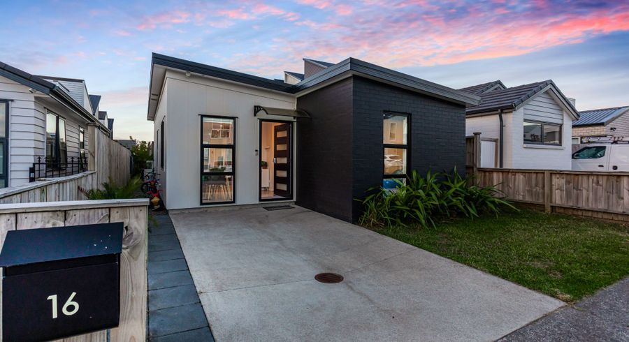  at 16 Houhora Street, Westgate, Waitakere City, Auckland
