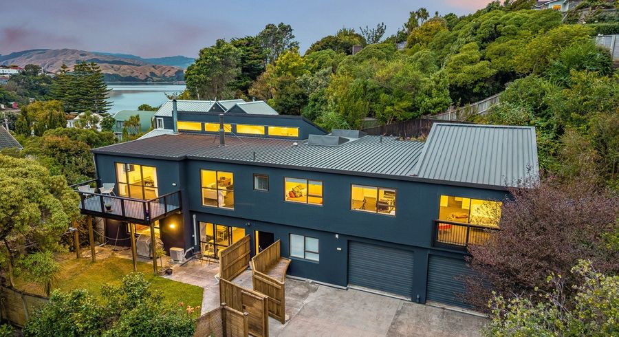  at 3 Oak Avenue, Paremata, Porirua, Wellington