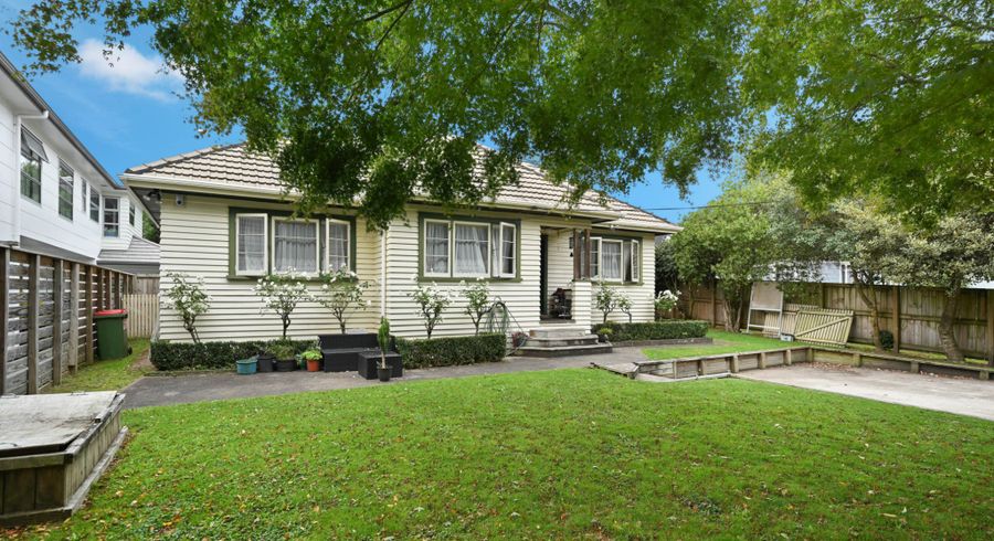  at 25 Banbury Crescent, Fairfield, Hamilton, Waikato