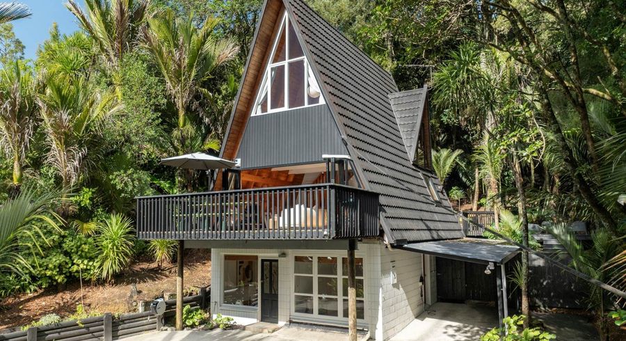  at 5 Paturoa Road, Titirangi, Waitakere City, Auckland