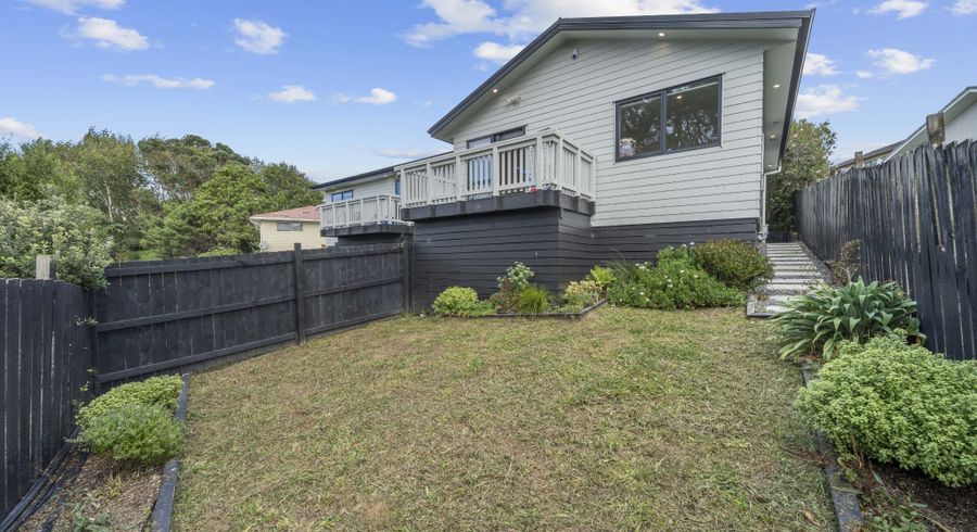  at 2/72 Alabaster Drive, Papatoetoe, Manukau City, Auckland