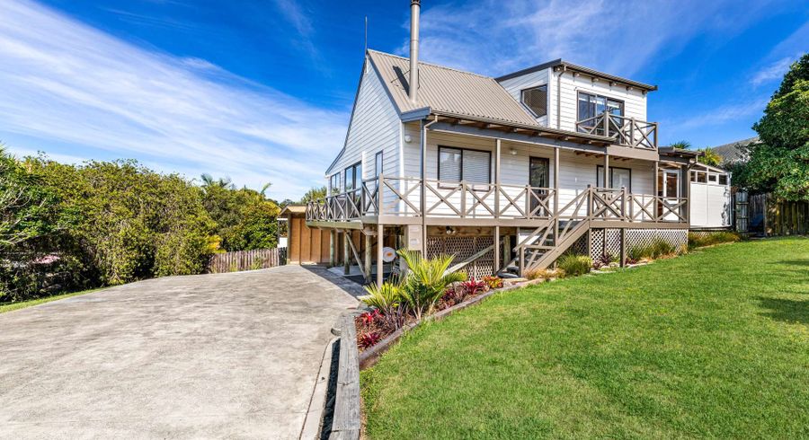  at 38 Thorburn Avenue, Red Beach, Red Beach