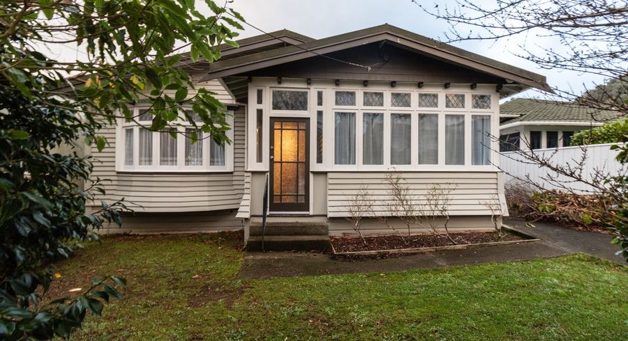  at 3 Burrows Ave, Karori, Wellington, Wellington