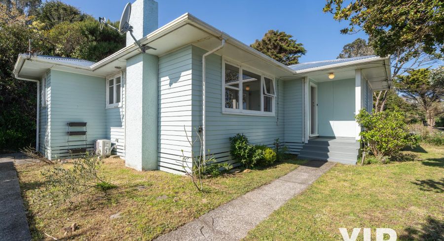 at 58 Kenmore Street, Newlands, Wellington