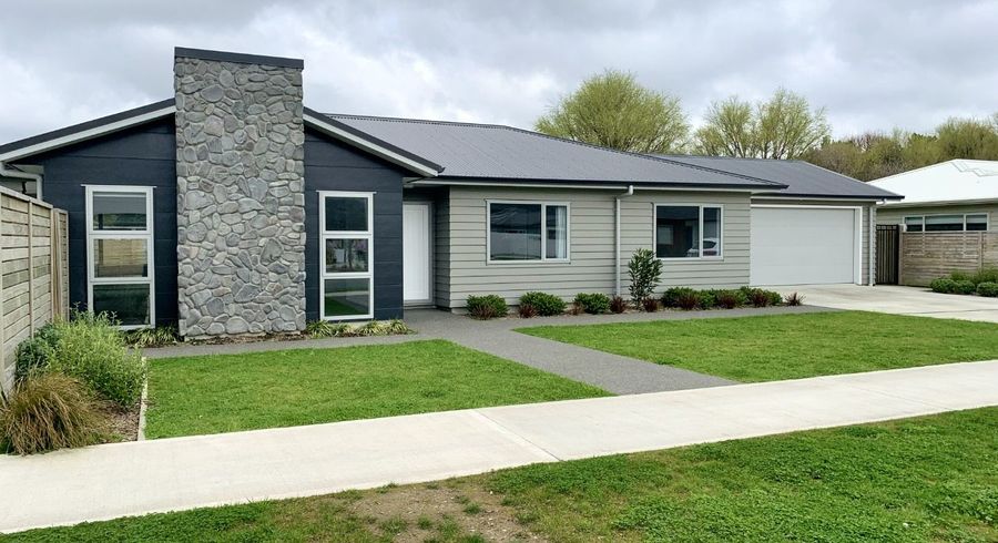  at 1 Grovedale Square, Wainuiomata, Lower Hutt, Wellington