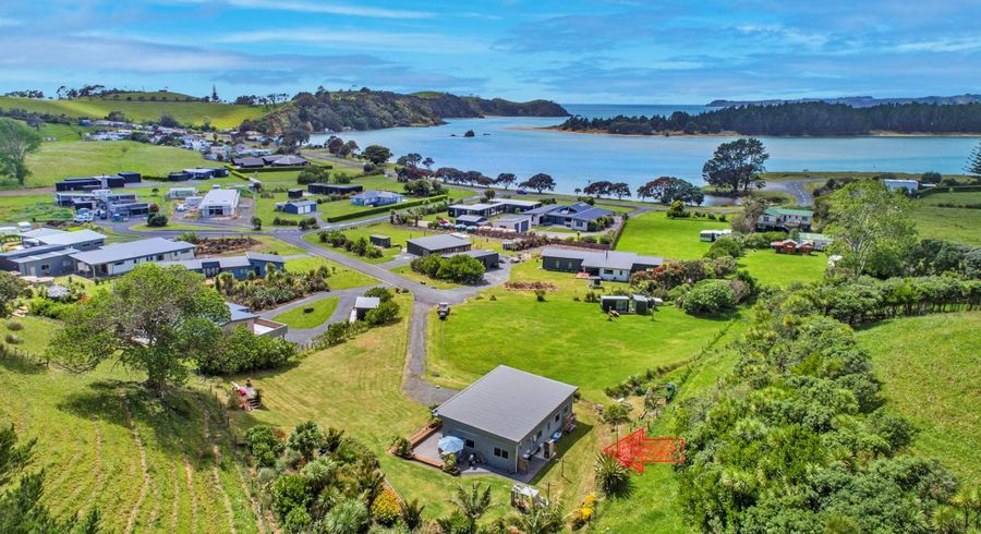  at 11 Chilcott Road, Whananaki, Hikurangi