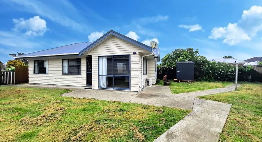  at 1/39 Rewarewa Road, Te Atatu Peninsula, Waitakere City, Auckland