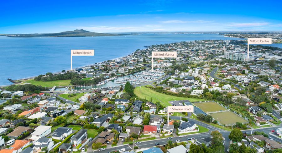  at 1/5 Seaview Road, Castor Bay, North Shore City, Auckland