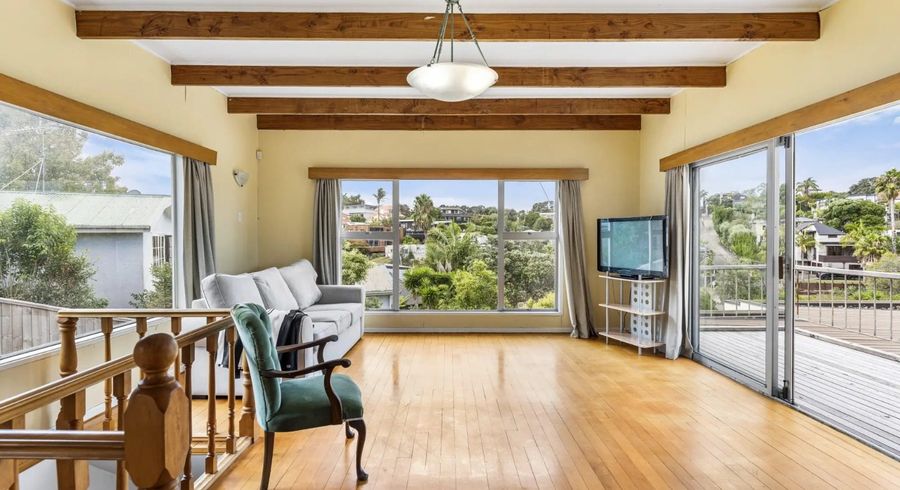  at 1/74 Beach Road, Castor Bay, Auckland