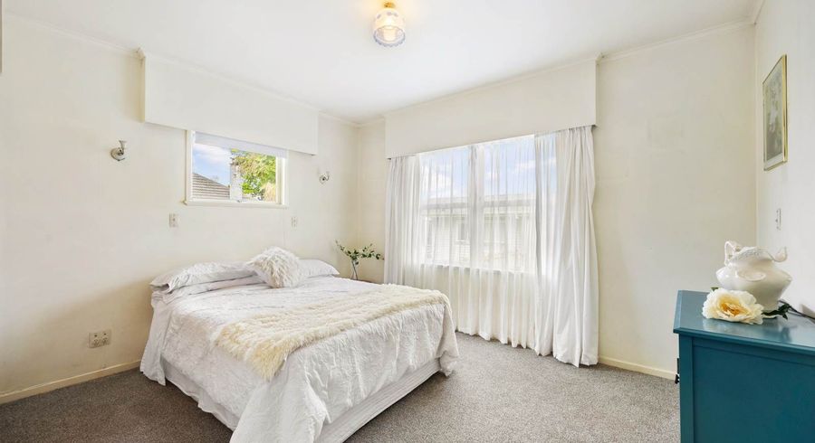  at 2/14 Halsey Road, Manurewa, Auckland