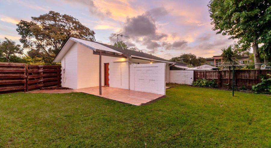  at 3/14 Commodore Drive, Lynfield, Auckland City, Auckland