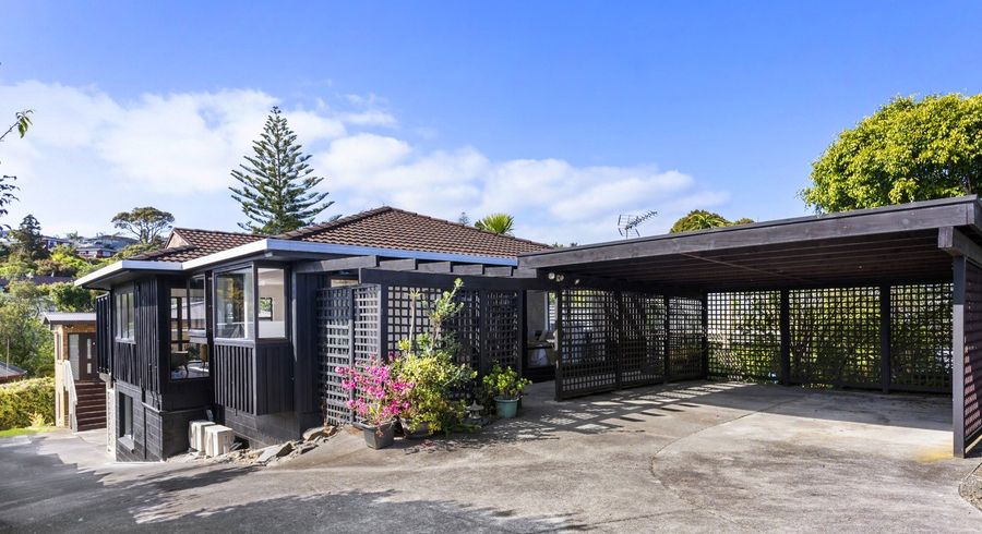  at 10B Matipo Road, Mairangi Bay, Auckland