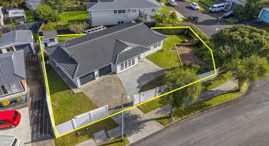  at 2 Tupaki Place, Pakuranga, Manukau City, Auckland