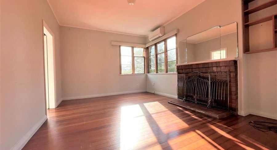  at 14 Knight Avenue, Mount Albert, Auckland