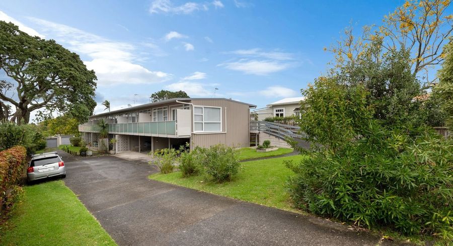  at 10/77 Old Lake Road , Devonport, North Shore City, Auckland