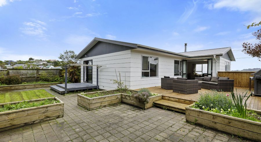  at 14 Kaitangata Crescent, Kelson, Lower Hutt, Wellington